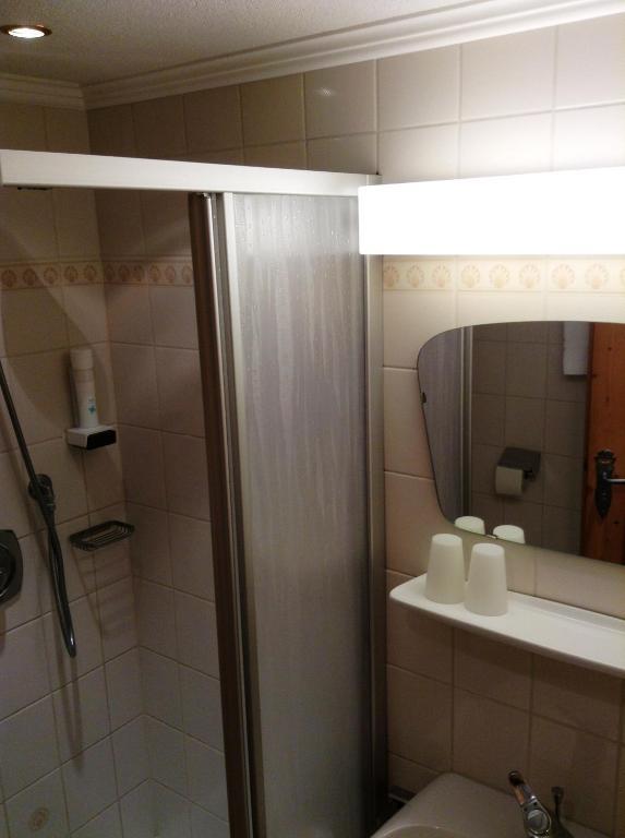 Landhotel Vordergrub Kitzbühel Kamer foto